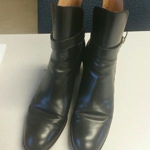 womens size 8 Salvatore Ferragamo boots